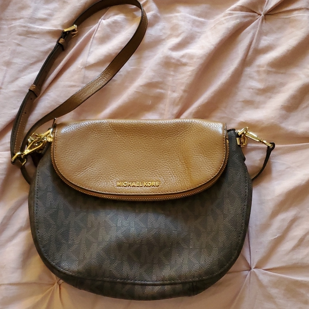 Michael Kors Crossbody
